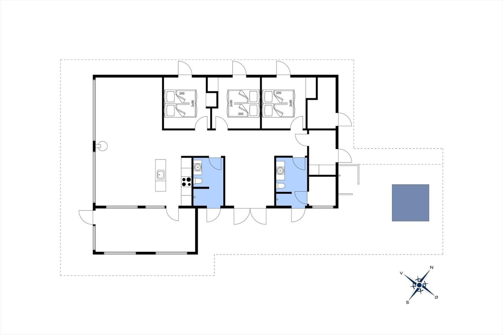 Haus mit Terrasse, Whirlpool und Trampolin im Garten
