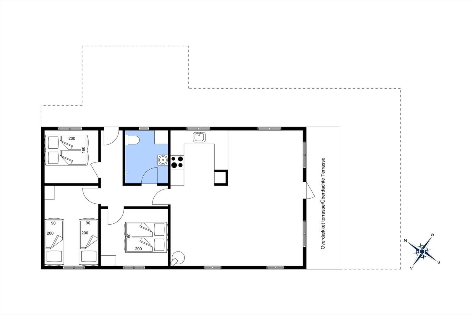 Wohnung mit drei Schlafzimmern, Küche und überdachter Terrasse.