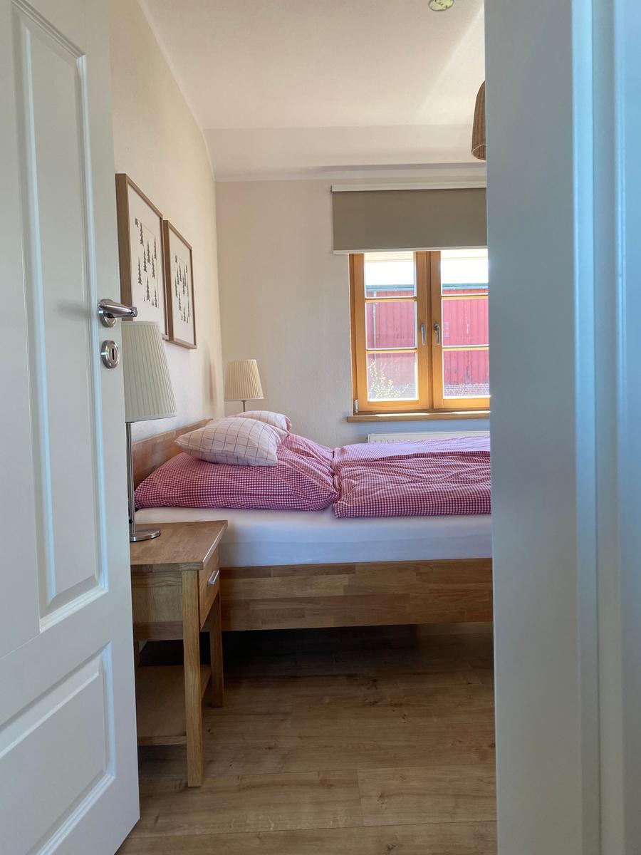 Blick ins Schlafzimmer