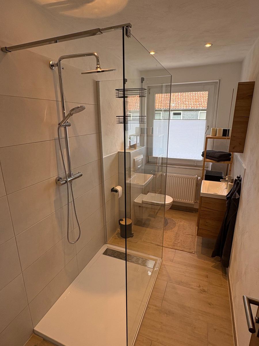 Bad 1 mit Dusche