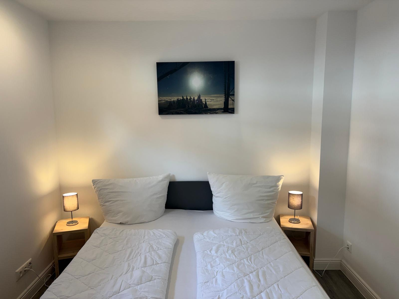 Schlafzimmer 1
