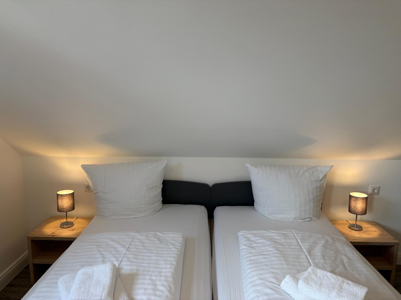 Schlafzimmer 4