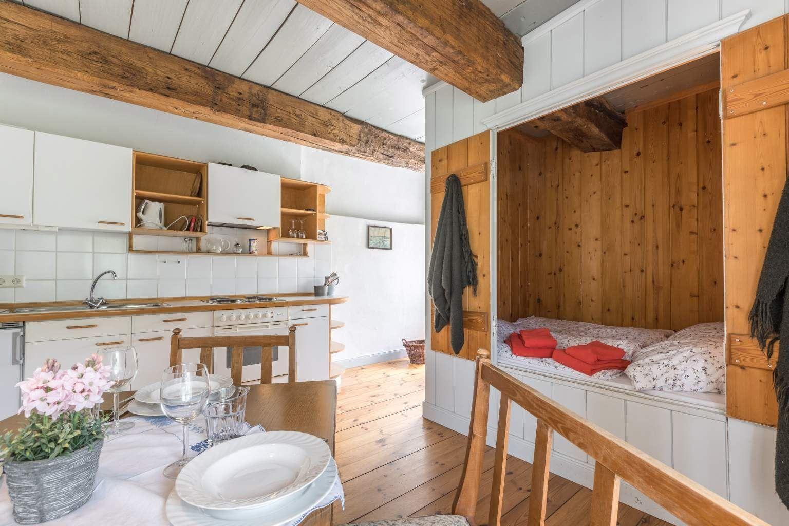 Schlafzimmer und Küche (ID 384)...