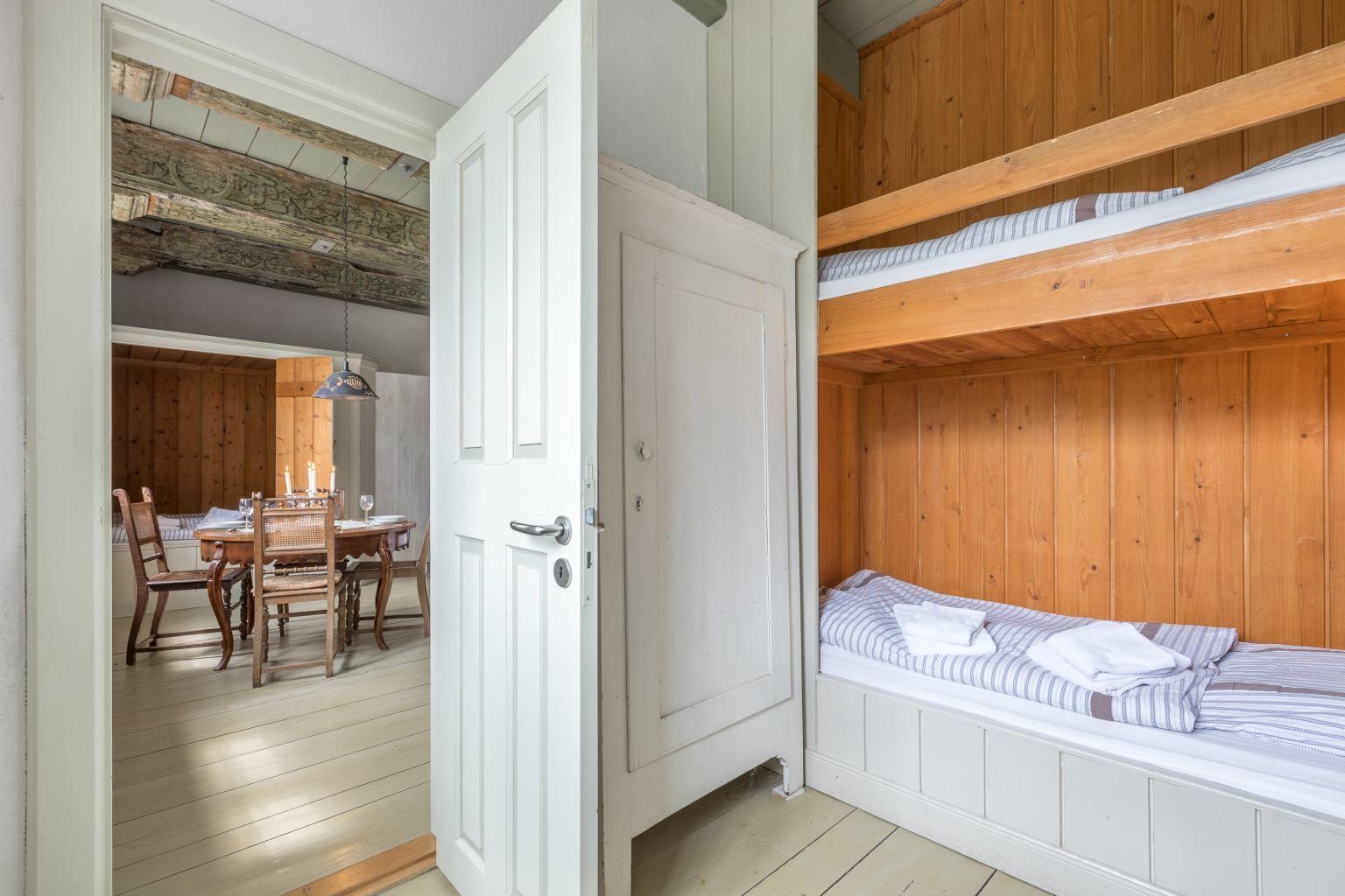 Schlafzimmer mit Etagebetten (ID 385)...