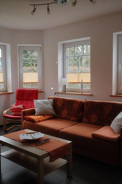 ausziehbare Couch im Wohnzimmer