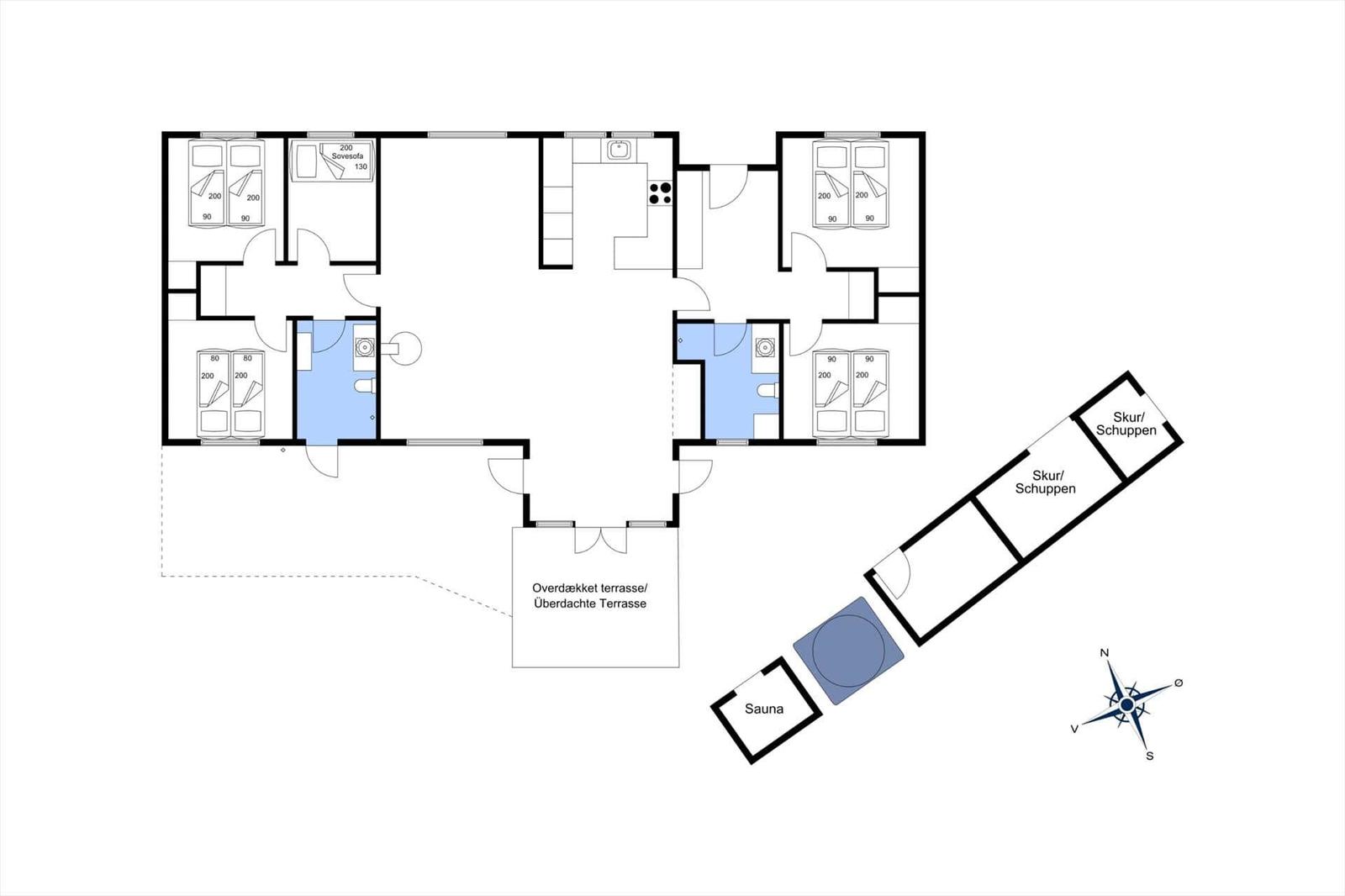Funktionaler Grundriss mit Schlafzimmern, Küche, Sauna und überdachter Terrasse.