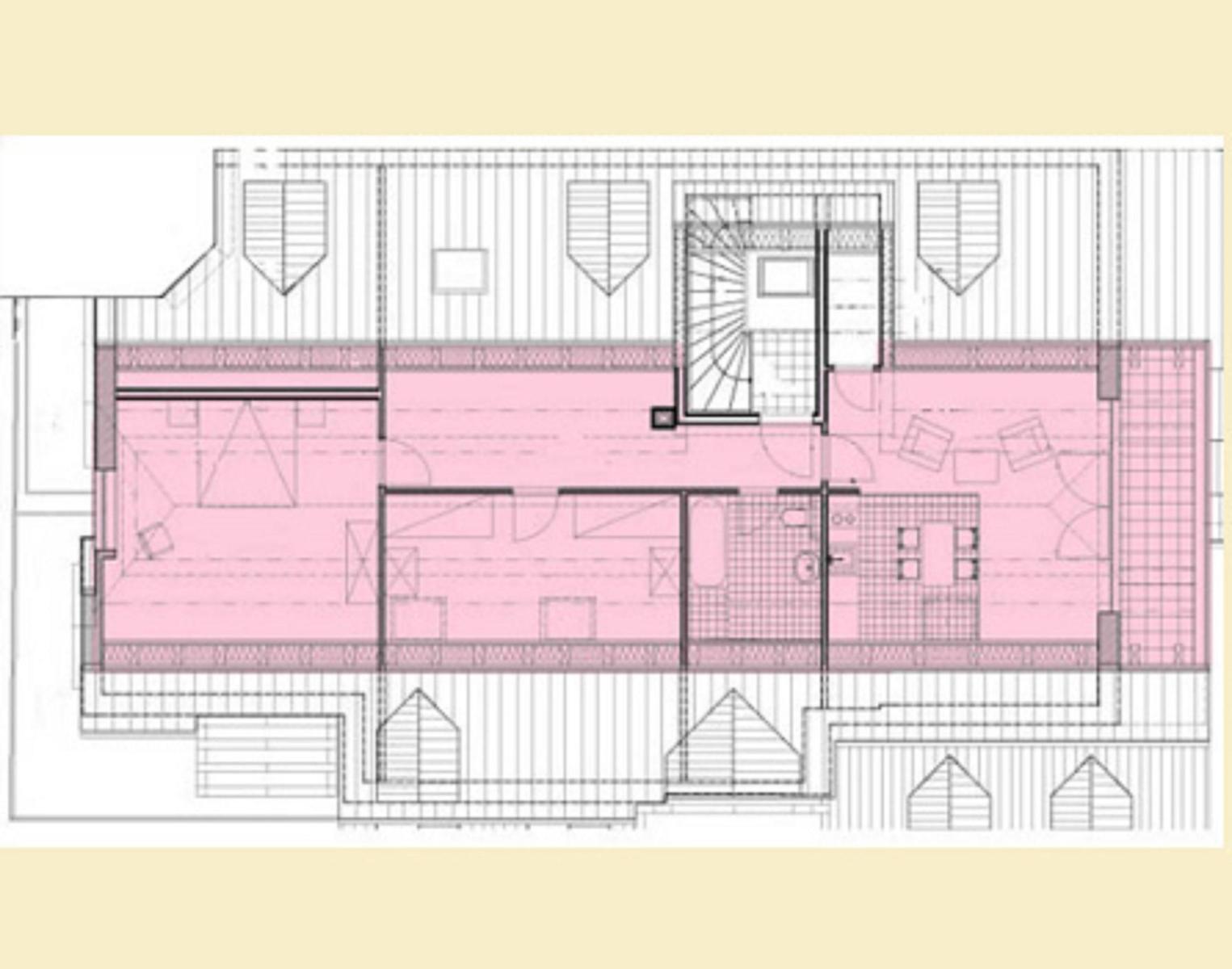 Architekturplan zeigt Wohn- und Essbereich mit Küche und Badezimmer.