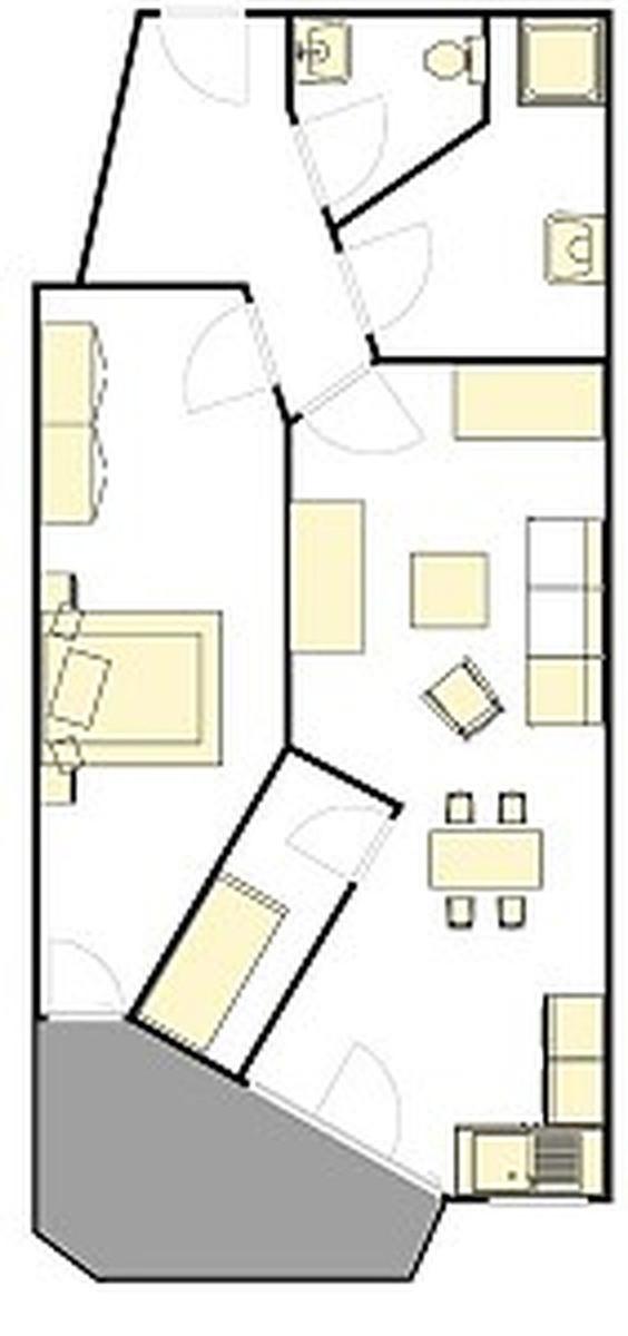 Sauna mit Sitzbank, weiße Stuhl, Pflanzen und Wandbilder mit Strandmotiv.