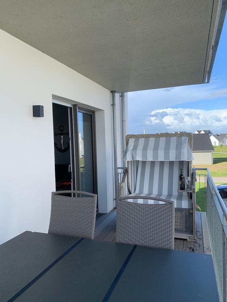 1OG-Wohnung mit 3 Schlafzimmern, Küche und Bad. Blick auf Ostsee Resort Olpenitz.