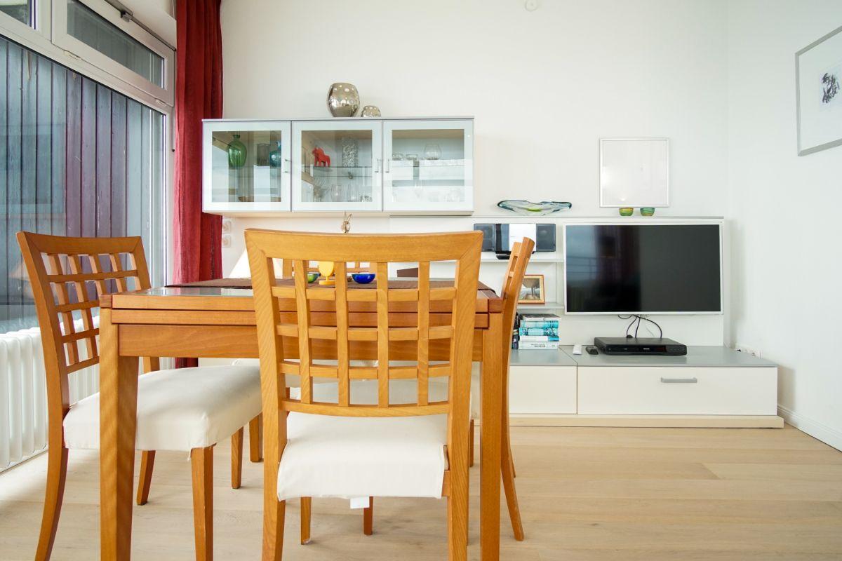 großer Eckbalkon