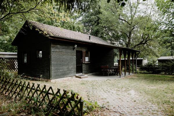 HarzCamp Bremer Teich Rustikaler Bungalow Ferienhaus in Gernrode