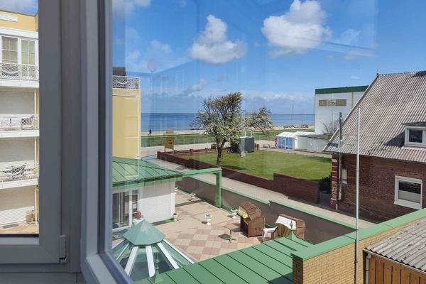 Große Ferienwohnung 14 mit Meerblick und Strandkorb im Haus Seeluft in