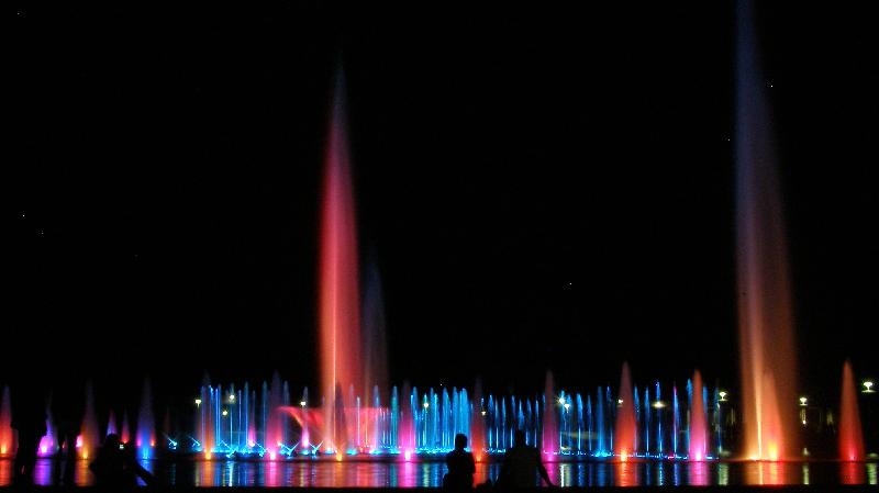 Breslau - multimedialer Springbrunnen an der Jahrhunderthalle Breslau - multimedialer Springbrunnen