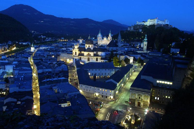 Salzburg bei Nacht