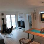 Wohnbereich - geräumiges Wohn/Esszimmer mit Ostsee/Hafenblick