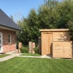 Aussenansicht mit Gartenhaus