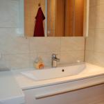 der Waschplatz im Badezimmer im Erdgeschoss