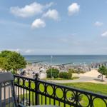 Balkon mit Gartenmöbeln