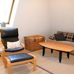 beide Couchen sind ausklappbar und dienen als Aufbettung für jeweils 2 Personen