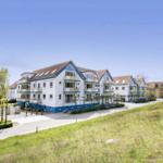 Ferienhaus mit Balkonen und Terrassen in ruhiger Wohngegend.