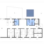 Wohnung mit Küche, drei Schlafzimmern und zwei Bädern. Großer Wohnbereich und Terrasse.