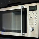 Mikrowelle, Toaster und Wasserkocher stehen für Sie bereit