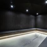 Wellnessbereiche mit Sauna, Dampfbad, Ruheraum und direktem Zugang zum Wohnbereich