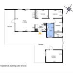 Apartment with three bedrooms, kitchen, bathroom, and terrace. Hall with entrance.