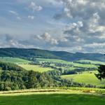 Wanderung in Elpe, Blick Richtung Nachbardörfchen Altenfeld