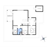 Wohnung mit zwei Schlafzimmern, Küche und überdachter Terrasse.