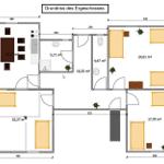 Grundriss des Erdgeschosses mit Wohn-, Schlaf- und Badräumen.