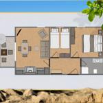 Wohnung mit Essbereich, Schlafzimmer und Bad. Außenbereich mit Tisch und Stühlen.