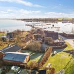 House with garden and view of water and harbor