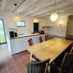 Küche und Eßtisch wohnung Peter Paulsen