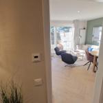 Blick vom Flur ins Wohnzimmer...