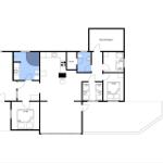 Dieses Haus hat drei Schlafzimmer, eine Sauna und eine Küche.