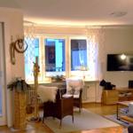 Blick von der Eingangstür in den großen Wohnraum