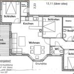 Grundriss einer Ferienwohnung mit Schlafbereichen, Küche, Bad und Sauna.