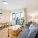 Wohn-Essbereich mit Esstisch