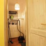 Abstellraum mit Garderobe