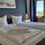 Schlafzimmer mit Doppelbett
