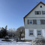 Dieses wunderbare, alte Bauernhaus heißt seine Gäste herzlich willkommen.