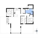 This apartment has three bedrooms, a kitchen, and a covered terrace.