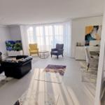 Blick zurück in den grossen Wohnraum...