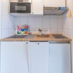 Neue Küche seit 2026 inkl. Geschirrspüler, Backofen/Mikrowelle, 2 Platten Ceran