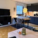 Blick vom Wohnbereich in den Essbereich