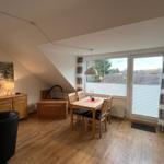 Wohn-/Schlafbereich mit offener Küche