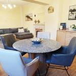 ausziehbarer Esstisch