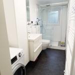 neues großzügiges Duschbad