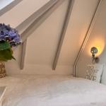 Das kleine Schlafzimmer mit 140 cm Bett